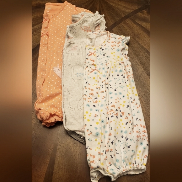 Simple Joys By Carters 3 Piece Romper Set Peach, Gray, and White Size 24 Months - Picture 1 of 15